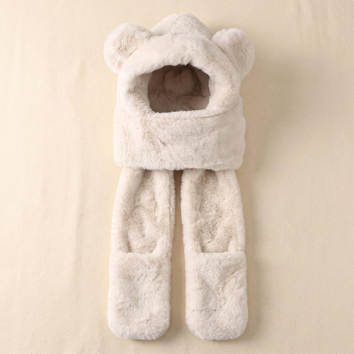 Misiokaptur dla niej kremowy packshot – kaptur z uszkami, szal i kieszenie